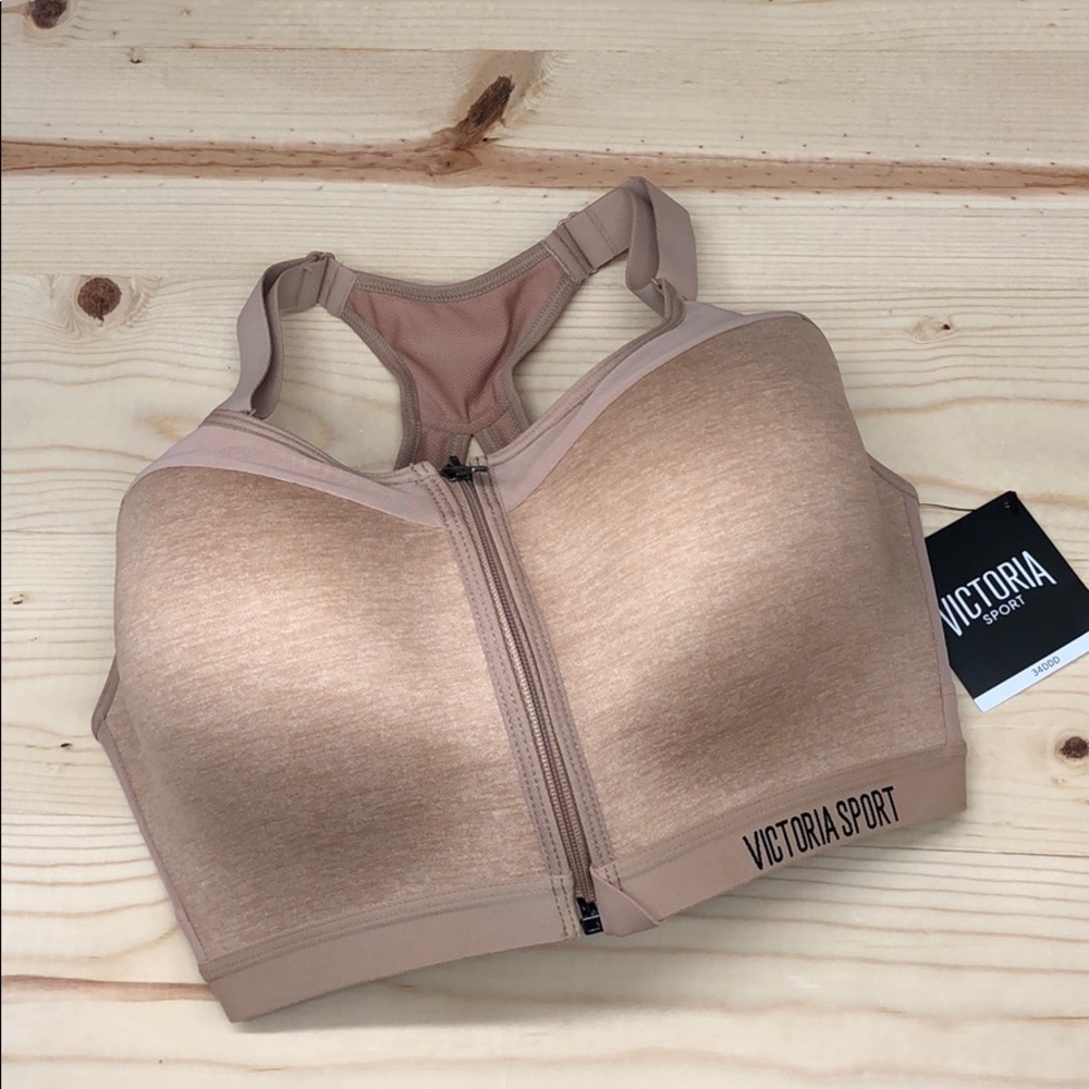 VICTORIA SECRET Sports Bra. Size 34DDD. NWT.